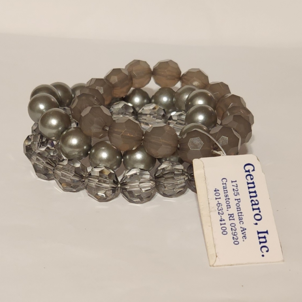 Set Of 3 Gray Beaded Stretch Band Bracelet By Gennaro